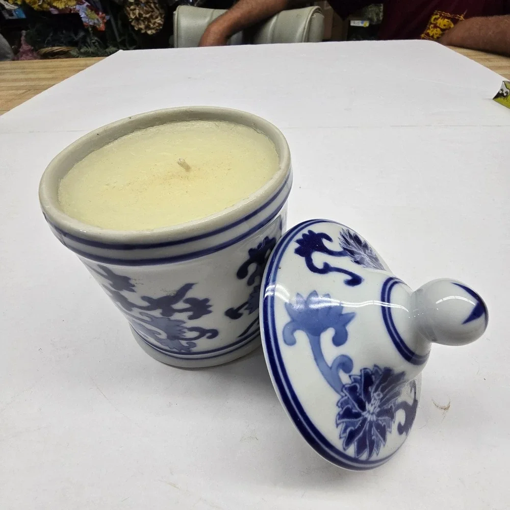 Vintage Ginger Jar Candle Blue White Chinoiserie Floral Ceramic Decor with Lid